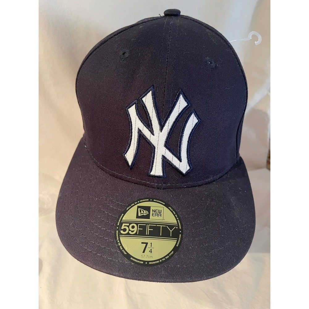 New~New York Yankees 2013 Stadium Edition~ SZ 7 1/4 ~ FREE SHIPPING